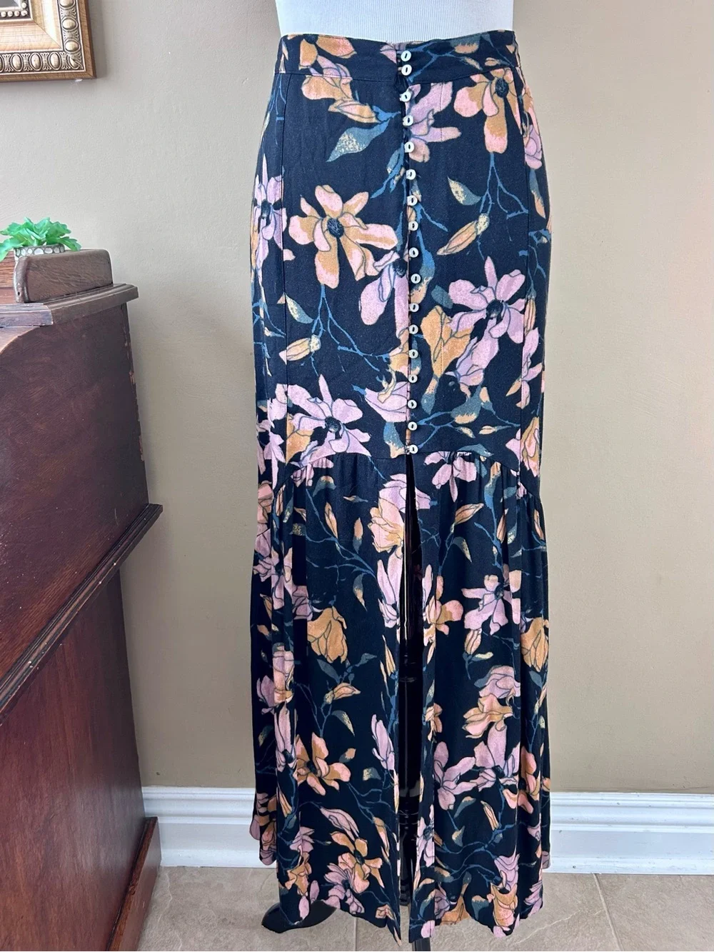 Free People Smooth Sailing Maxi Skirt Button Front Dark Floral Size 8